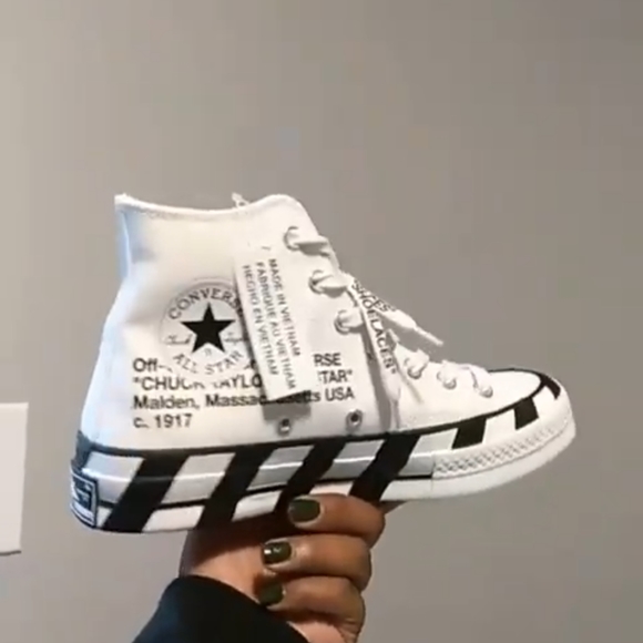 Converse X Off White Sneakers - Picture 3 of 4